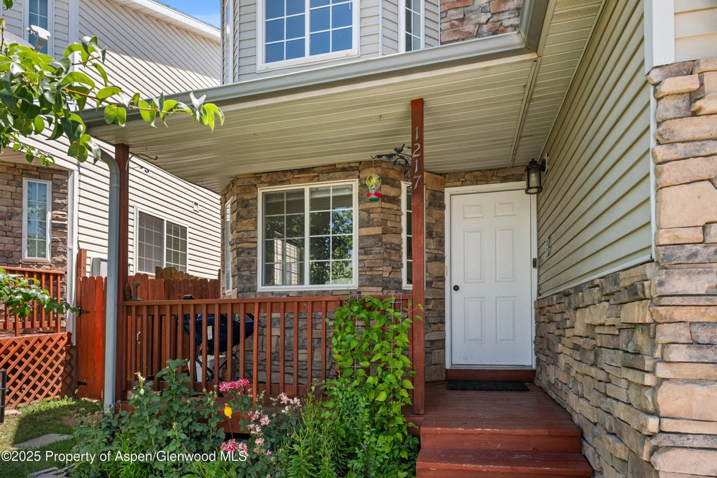 2 of 20 - 1217 Domelby Court, Silt, CO