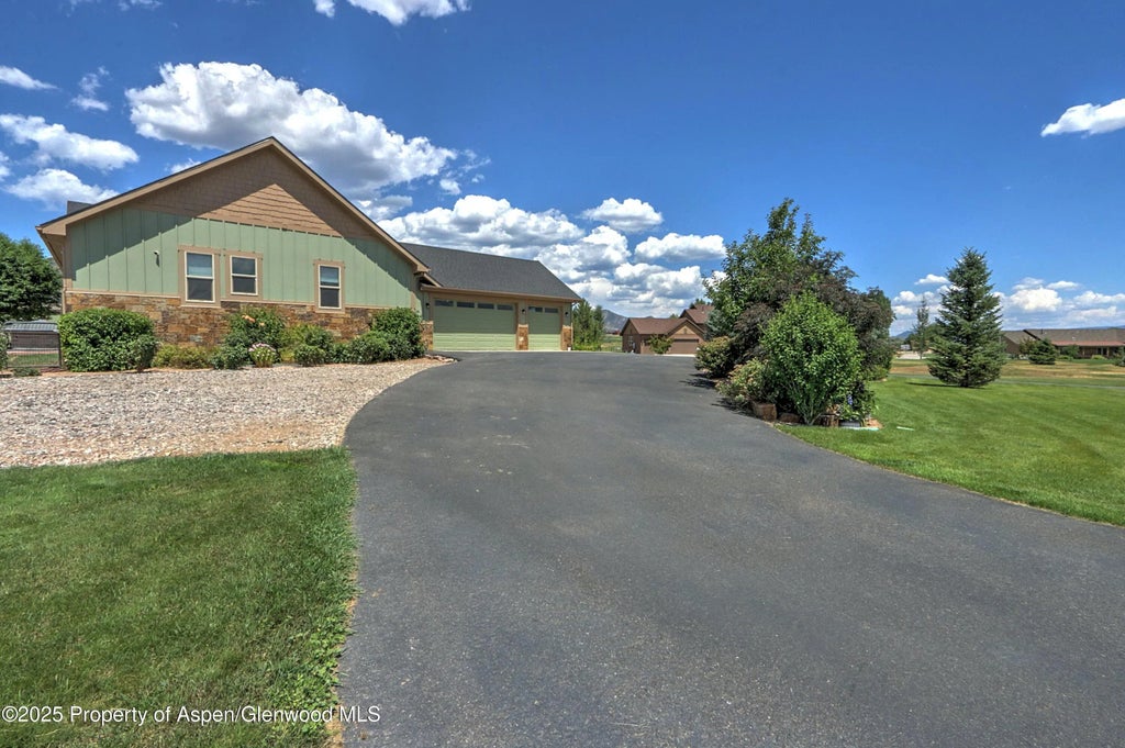 8 of 36 - 369 N Meadow Drive, Rifle, CO