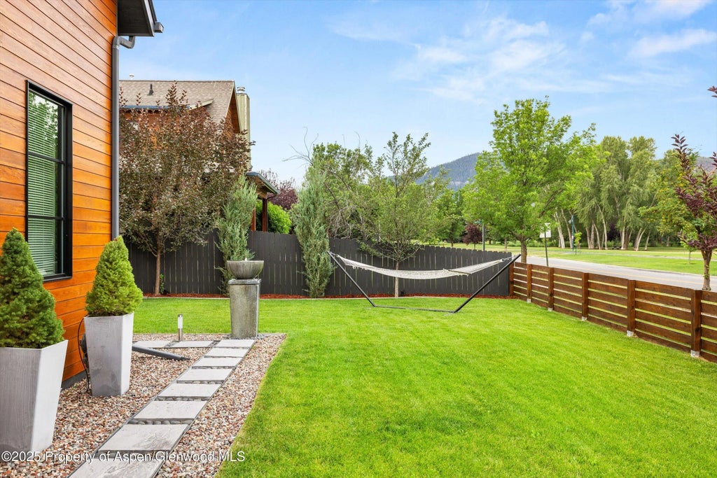 17 of 26 - 133 Valley Court, Basalt, CO