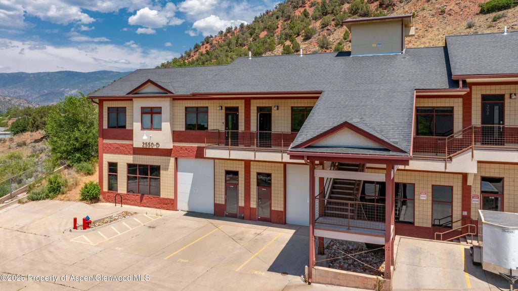 1 of 23 - 2550 Highway 82 D204, Glenwood Springs, CO