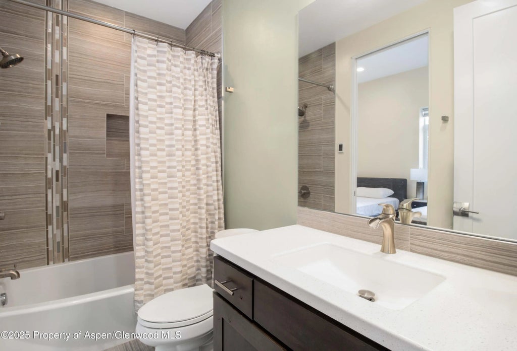10 of 23 - 2550 Highway 82 D204, Glenwood Springs, CO
