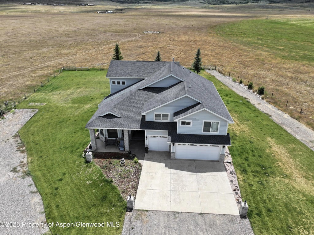 38 of 44 - 4000 County Road 4, Meeker, CO