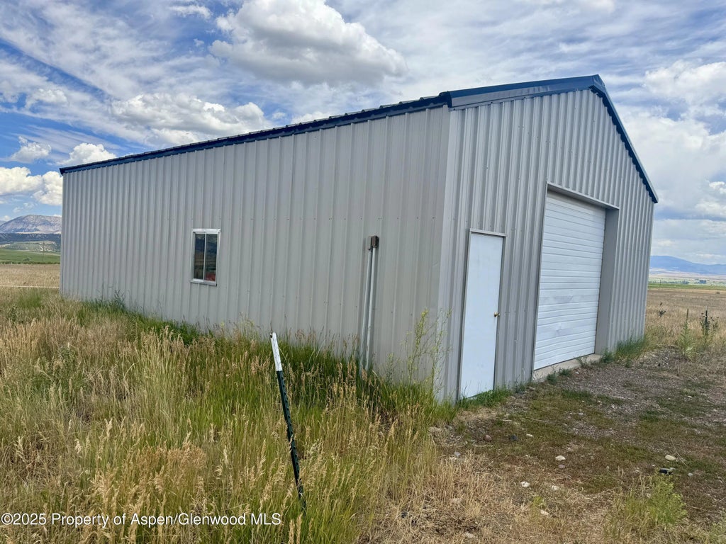 42 of 44 - 4000 County Road 4, Meeker, CO