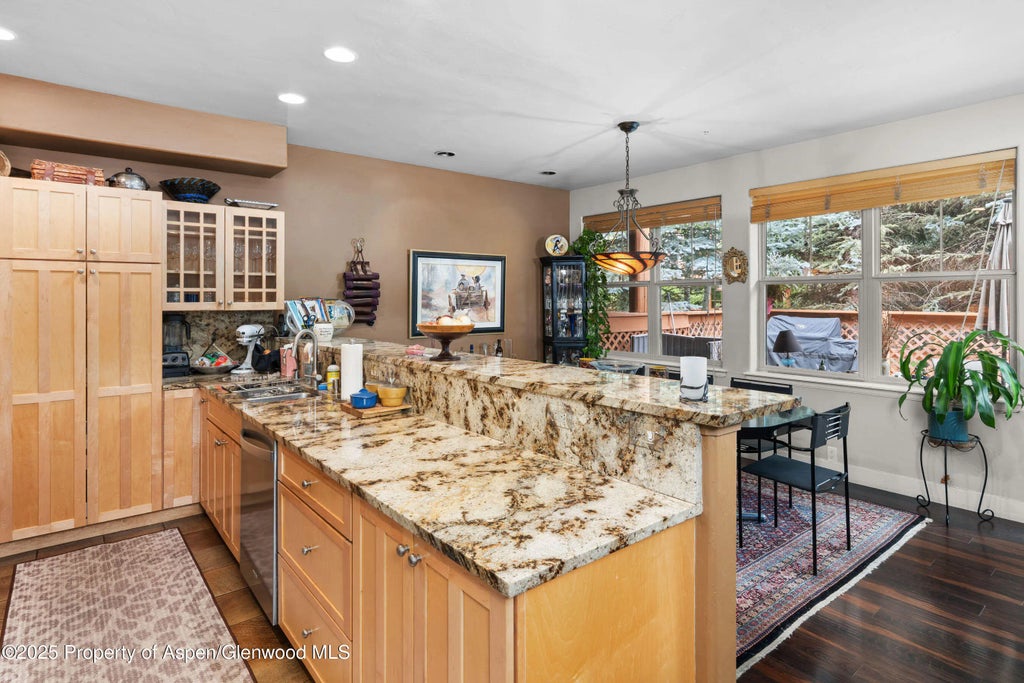 5 of 14 - 541 Evans Court, Basalt, CO