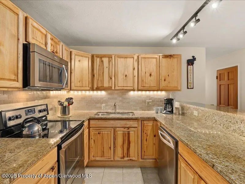 6 of 12 - 35 Lower Woodbridge Road 171, Snowmass Village, CO
