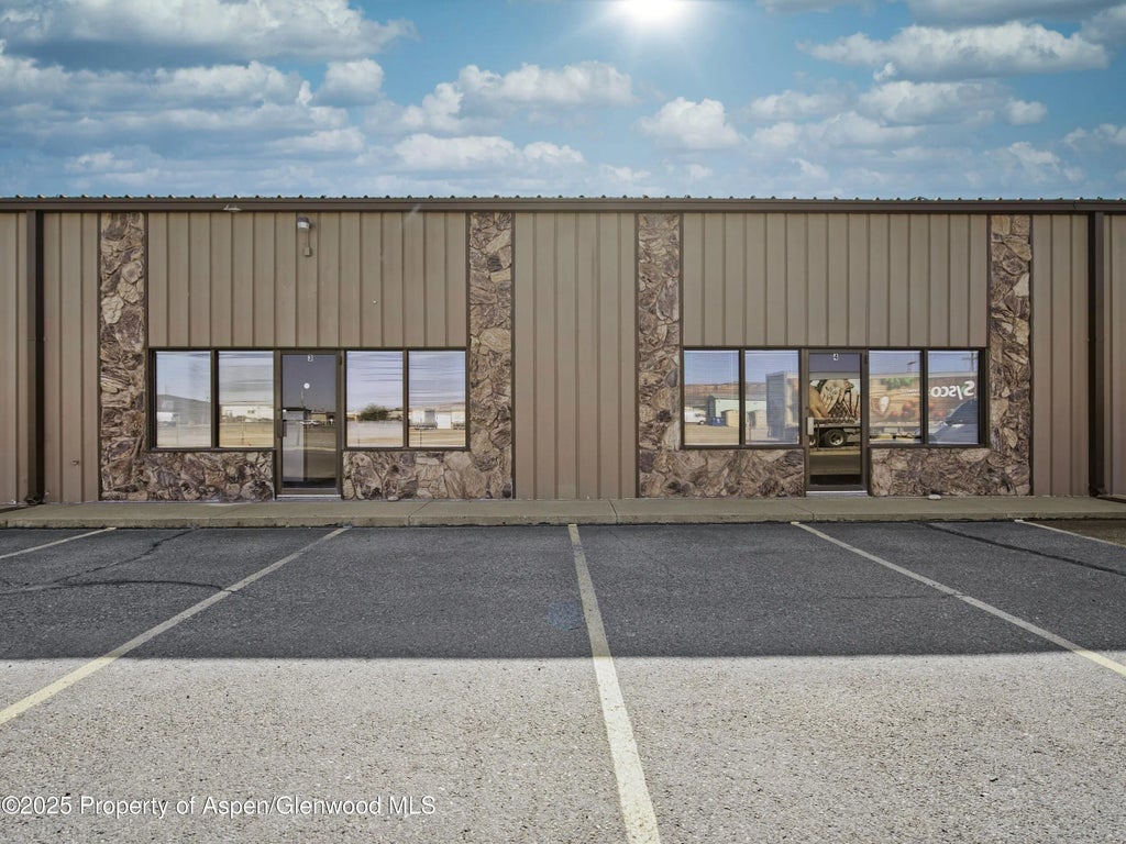 1 of 7 - 2487 Industrial Boulevard 3-4, Grand Junction, CO