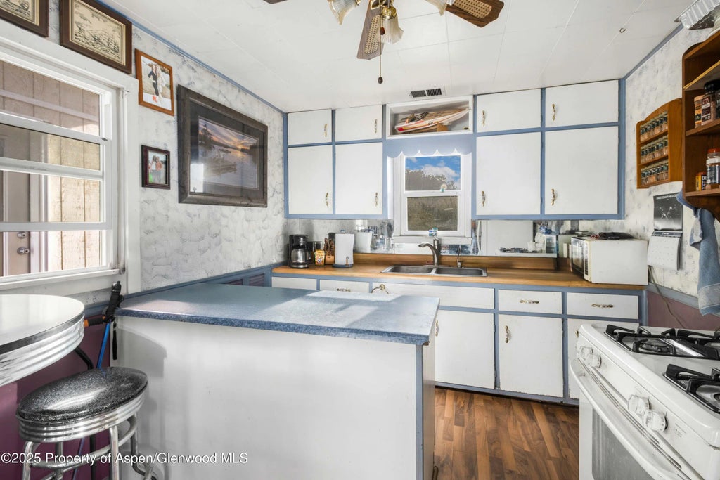 8 of 17 - 629 Whiteriver Avenue, Rifle, CO