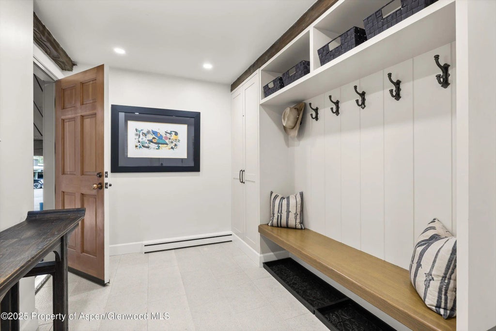 16 of 26 - 855 Carriage Way 103, Snowmass Village, CO