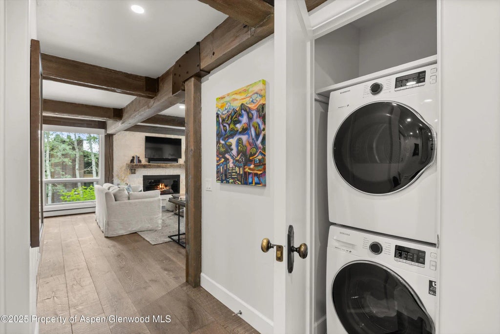 18 of 26 - 855 Carriage Way 103, Snowmass Village, CO