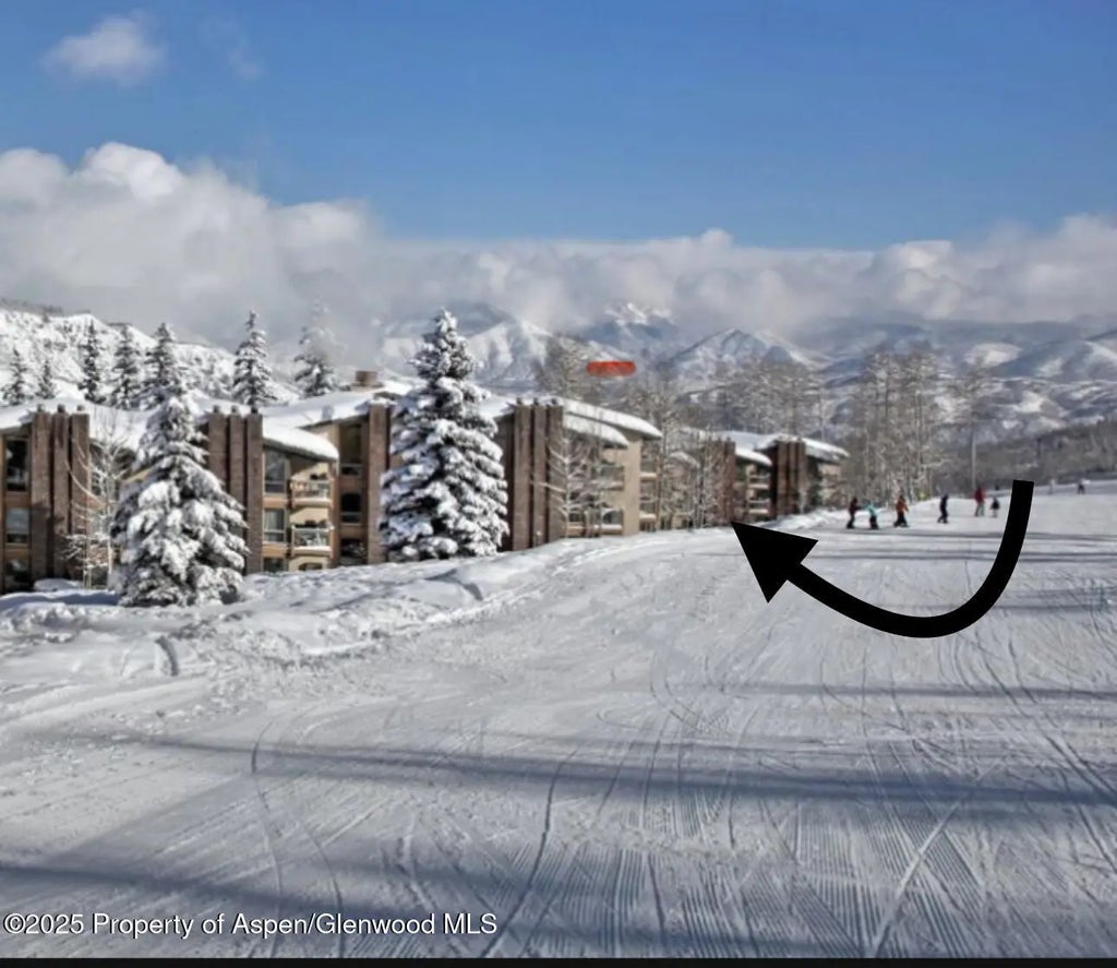 2 of 26 - 855 Carriage Way 103, Snowmass Village, CO