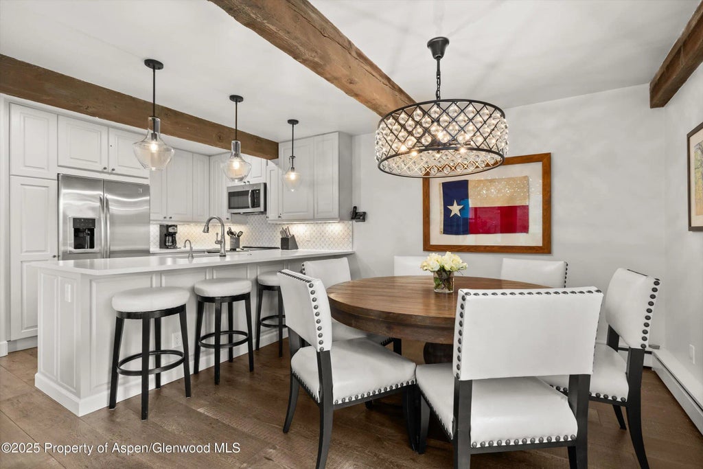 6 of 26 - 855 Carriage Way 103, Snowmass Village, CO