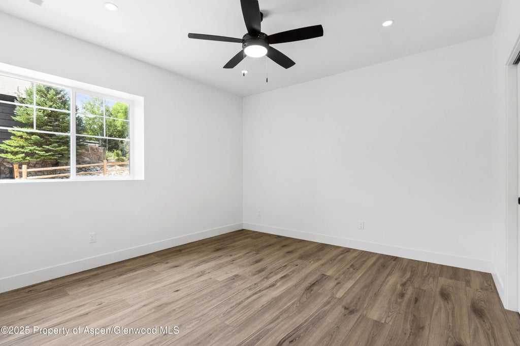 23 of 32 - 27 Spur Drive, New Castle, CO