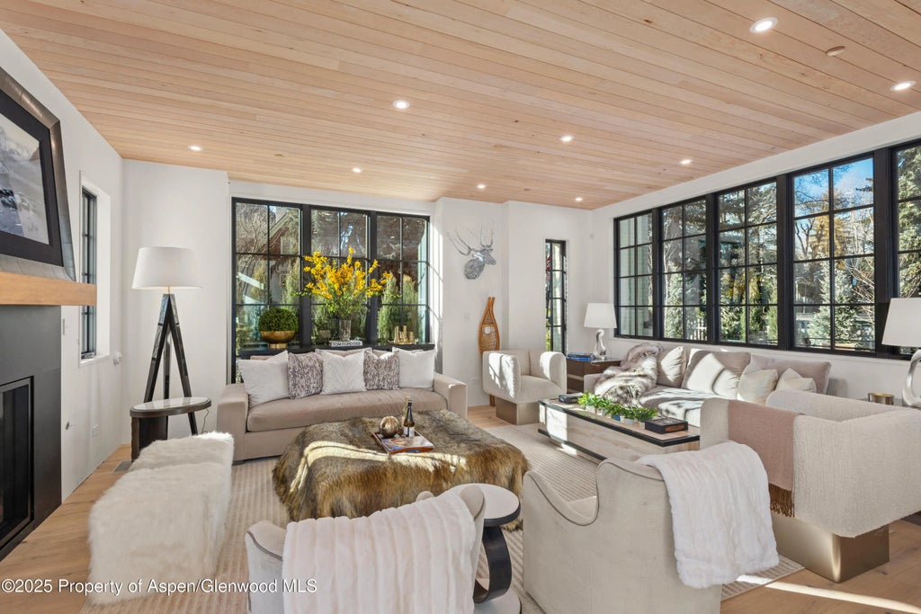 7 of 17 - 502 N 6th Street, Aspen, CO