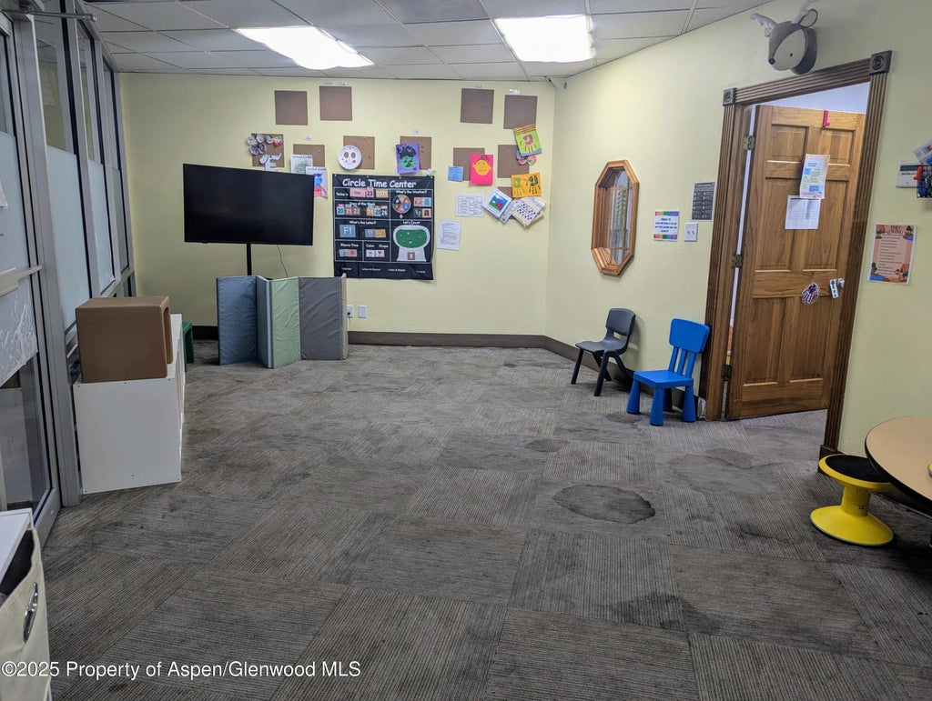 4 of 10 - 1001 Grand Avenue 005, Glenwood Springs, CO