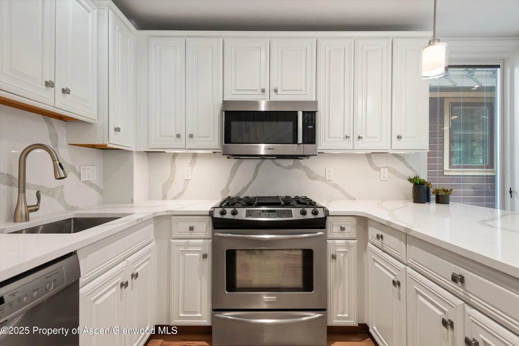 16 of 66 - 111 S Sixth Street Street, Aspen, CO