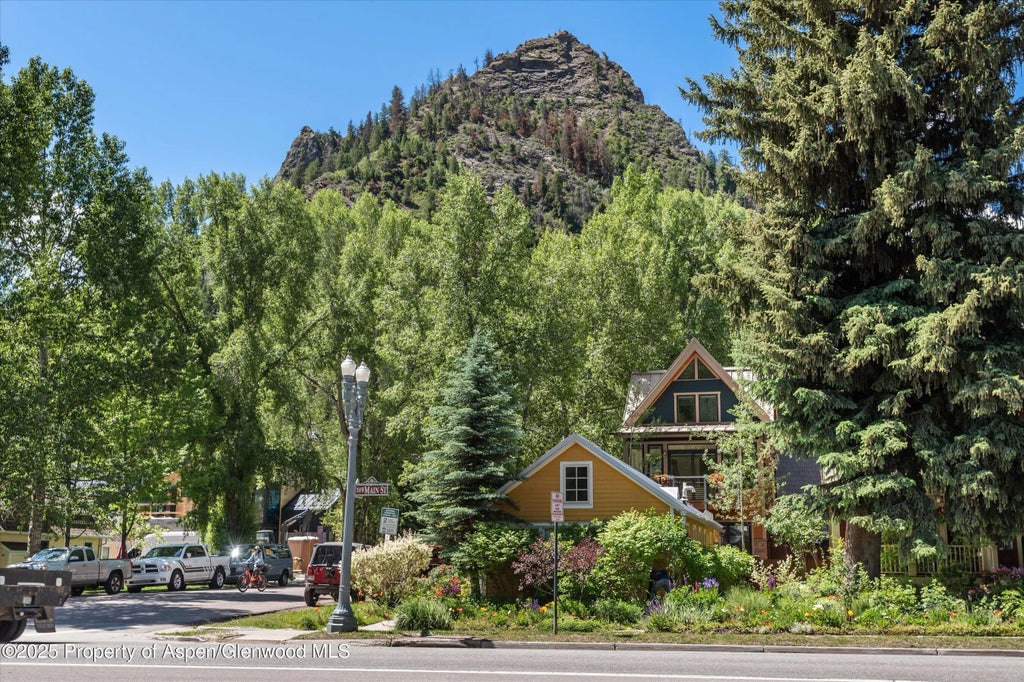 33 of 66 - 111 S Sixth Street Street, Aspen, CO