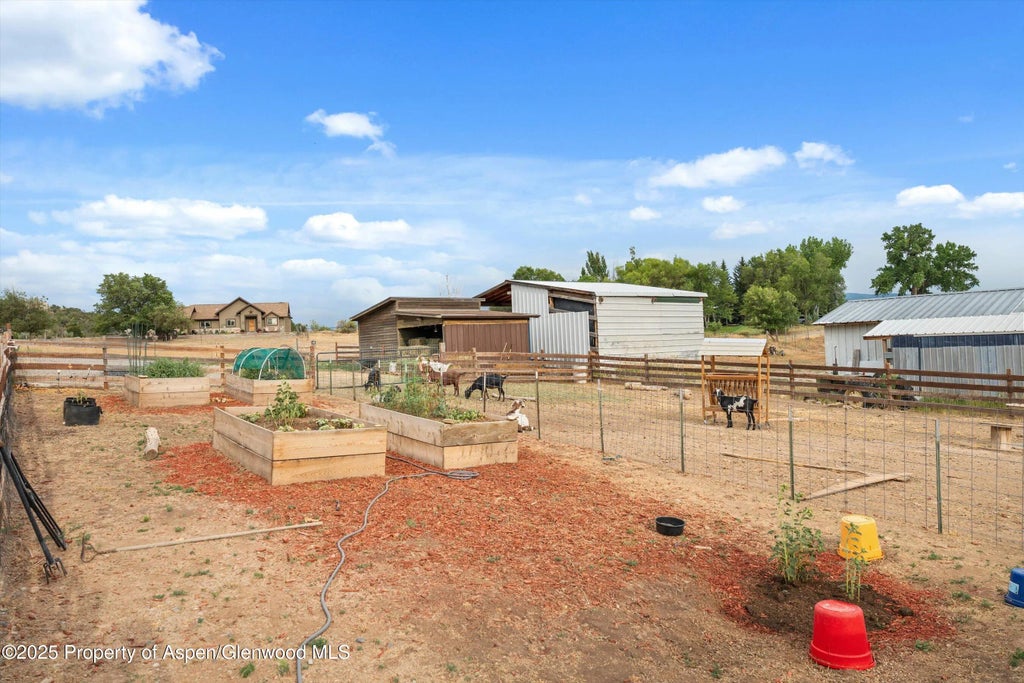 39 of 45 - 353 E Vista Drive, Silt, CO