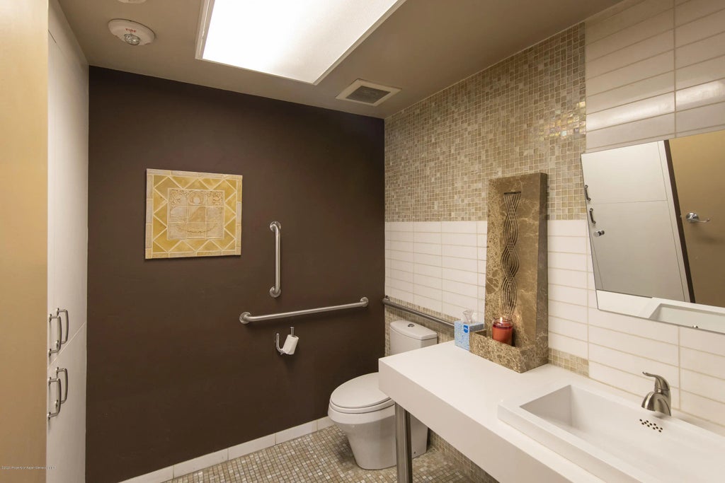 4 of 5 - 601 Rio Grande Place 104, Aspen, CO