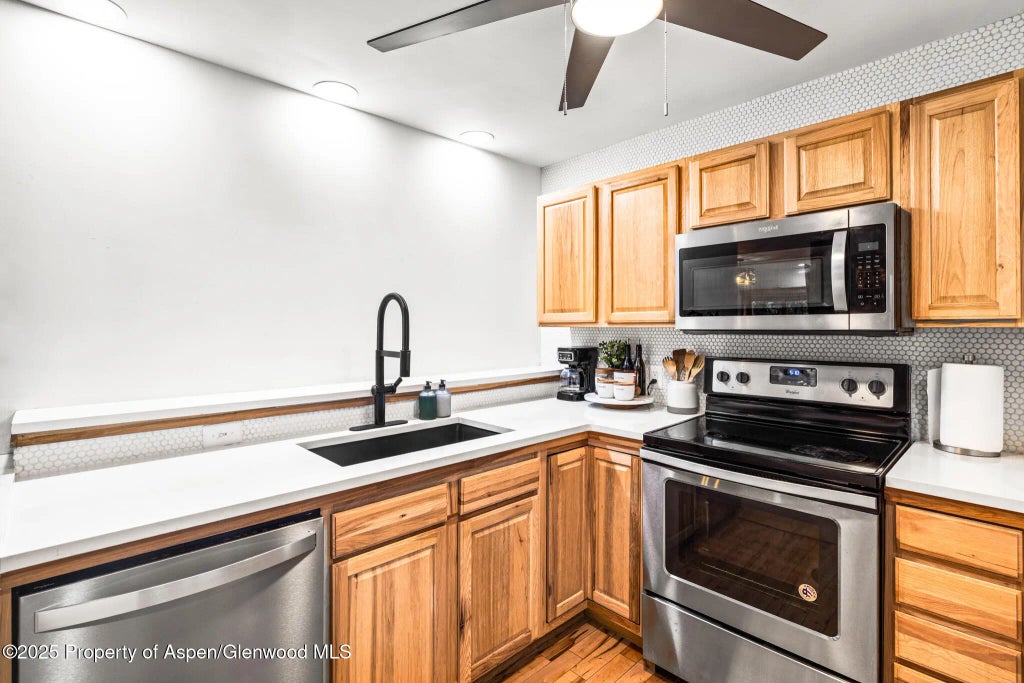 8 of 31 - 110 County Road 135 Unit C, Glenwood Springs, CO