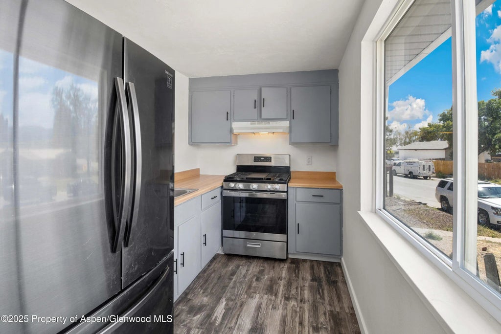 12 of 21 - 712 E 3rd Street, Rifle, CO