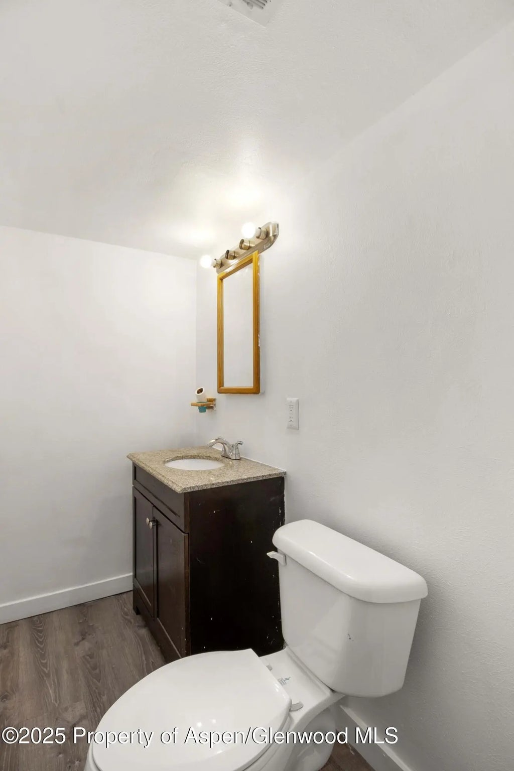 18 of 21 - 712 E 3rd Street, Rifle, CO