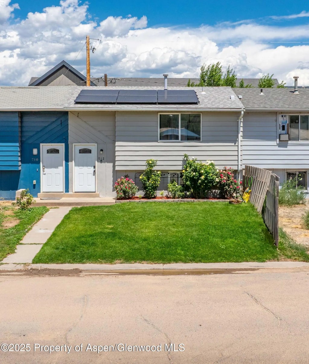 3 of 21 - 712 E 3rd Street, Rifle, CO