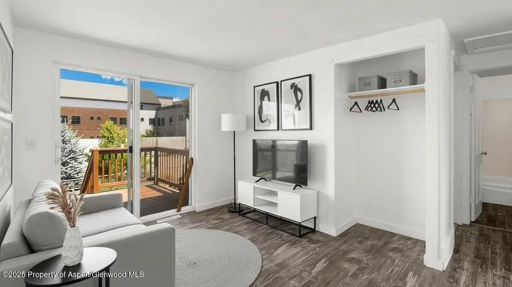 7 of 21 - 712 E 3rd Street, Rifle, CO