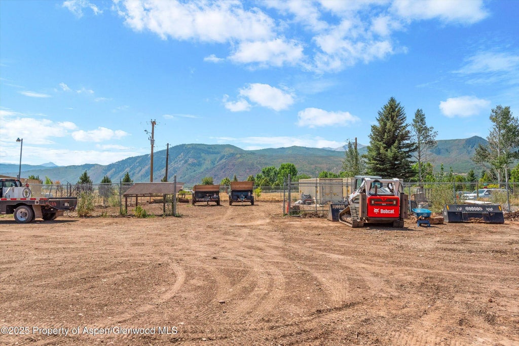 17 of 18 - 257 Valley Road, ElJebel, CO