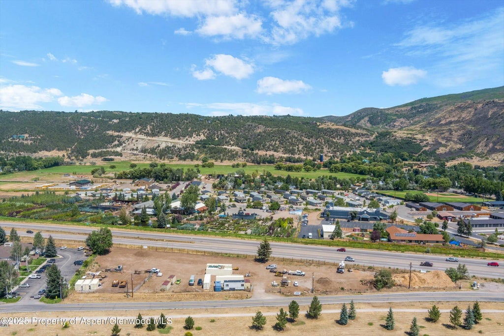 7 of 18 - 257 Valley Road, ElJebel, CO