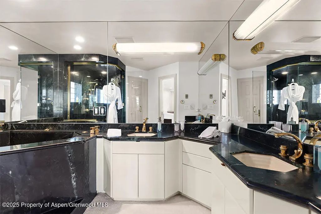 21 of 36 - 208 S Spring Street #1, Aspen, CO