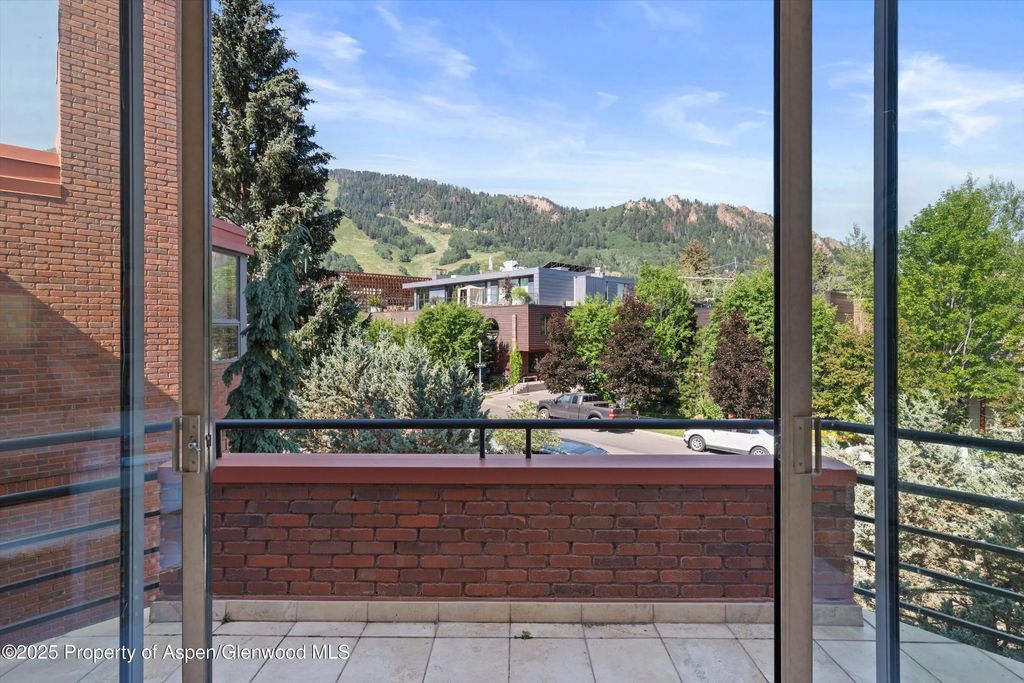 5 of 36 - 208 S Spring Street #1, Aspen, CO