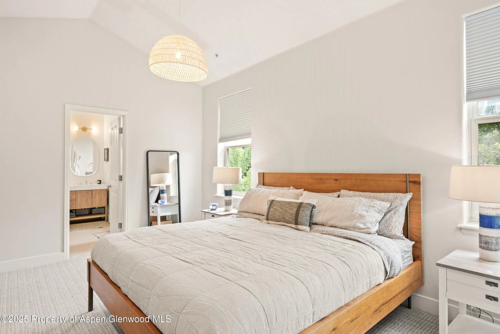 11 of 27 - 545 Evans Court, Basalt, CO