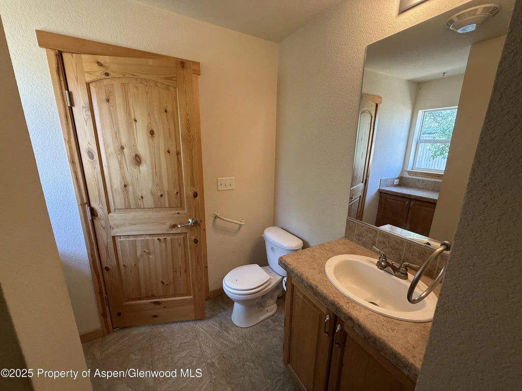 23 of 35 - 925 W 1st Street #623, Craig, CO