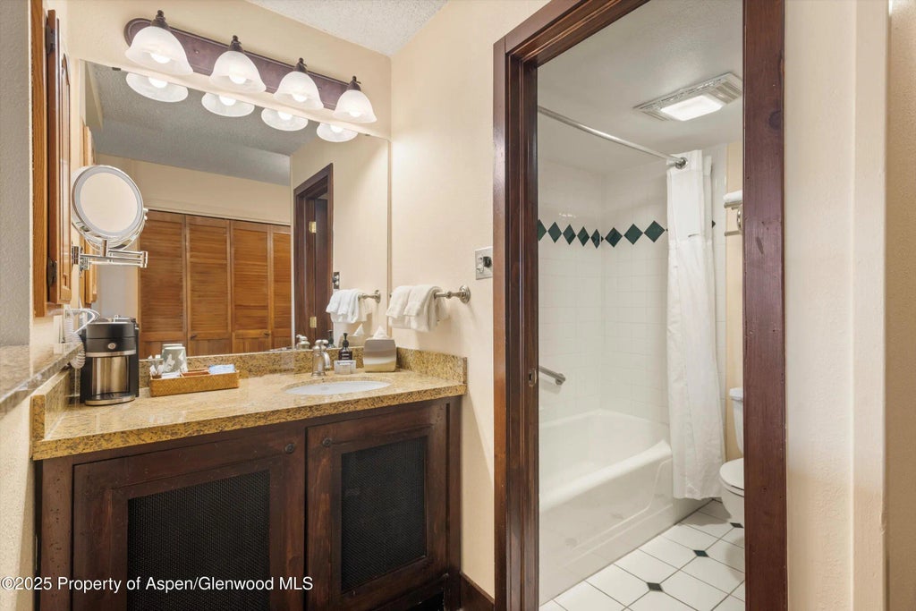 7 of 27 - 300 Carriage Way 623, Snowmass Village, CO