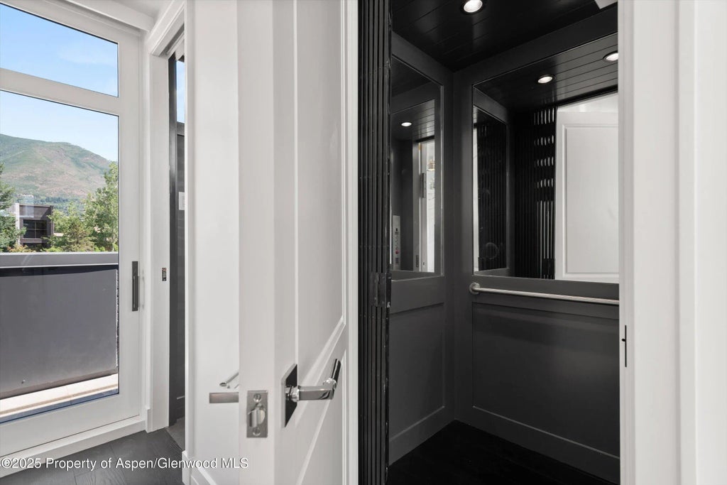 47 of 50 - 627 E Hopkins Avenue, Aspen, CO