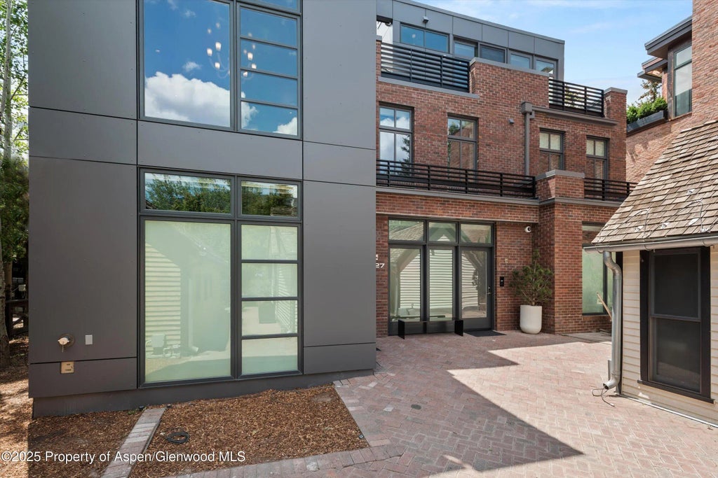 49 of 50 - 627 E Hopkins Avenue, Aspen, CO