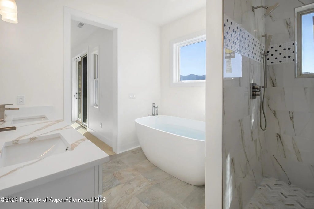 15 of 32 - 420 Deer Valley Drive, New Castle, CO