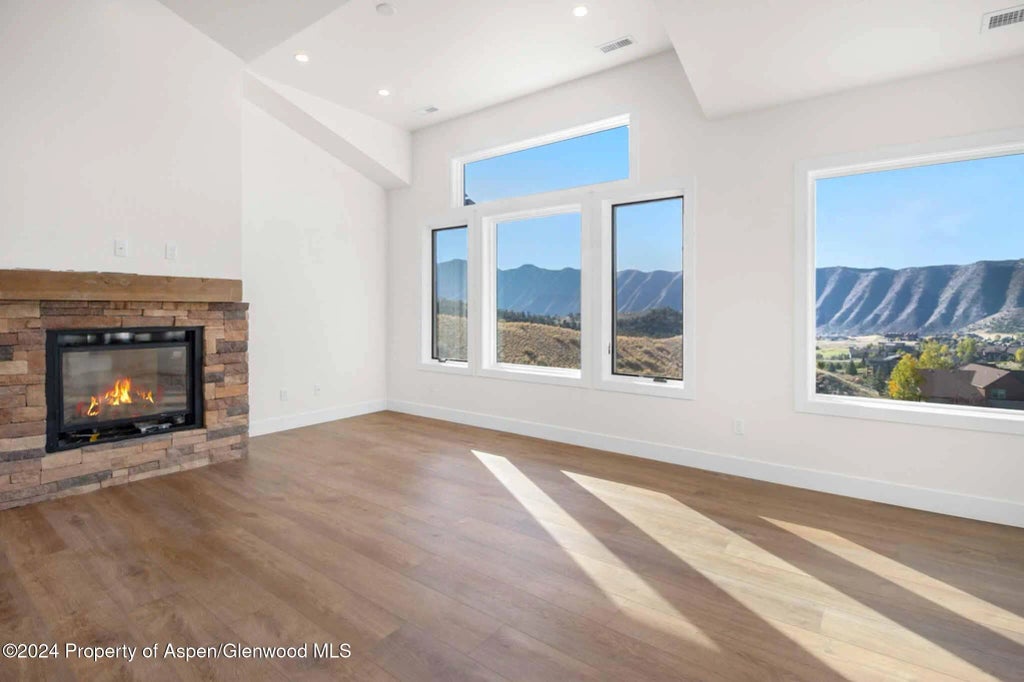 5 of 32 - 420 Deer Valley Drive, New Castle, CO