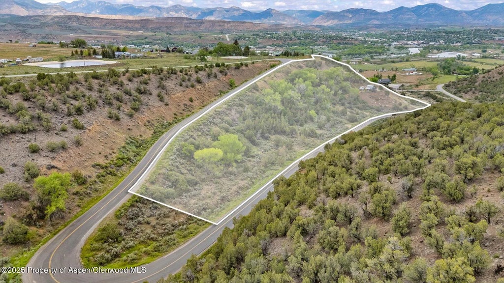 37 of 41 - 10467 County Road 320, Rifle, CO