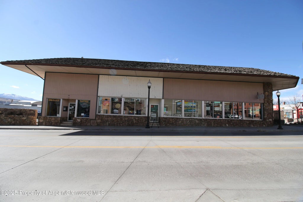 2 of 4 - 101 W 3rd Street, Rifle, CO