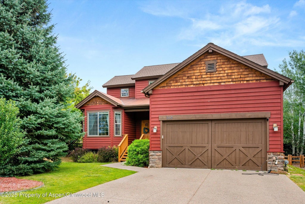 2 of 36 - 258 Blackhawk Drive, New Castle, CO