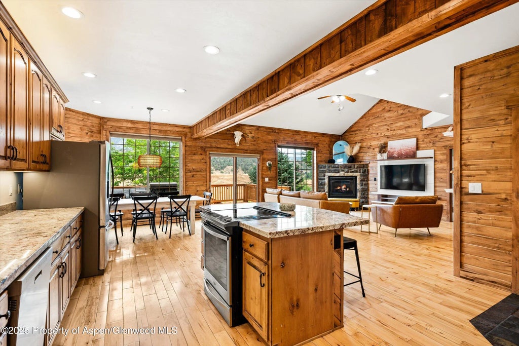 9 of 36 - 258 Blackhawk Drive, New Castle, CO