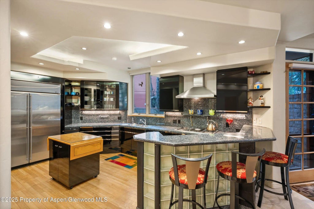 10 of 33 - 734 W Smuggler Street, Aspen, CO