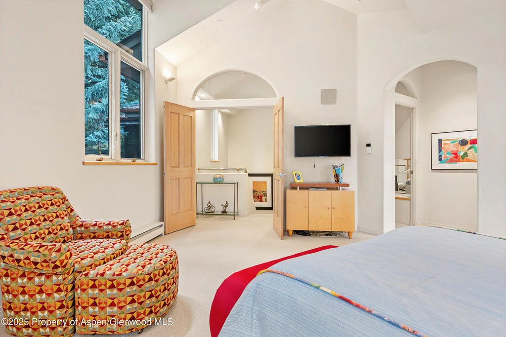 15 of 33 - 734 W Smuggler Street, Aspen, CO