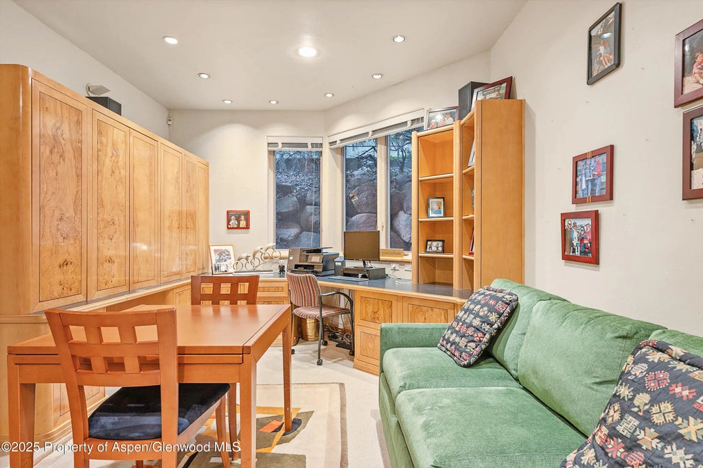 25 of 33 - 734 W Smuggler Street, Aspen, CO