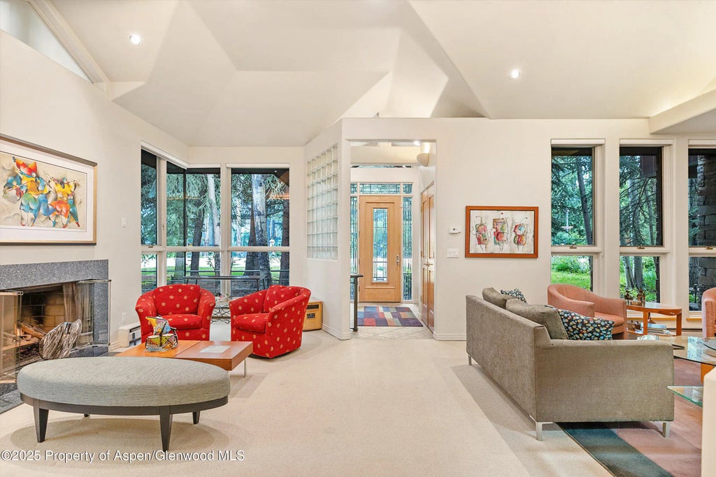 5 of 33 - 734 W Smuggler Street, Aspen, CO
