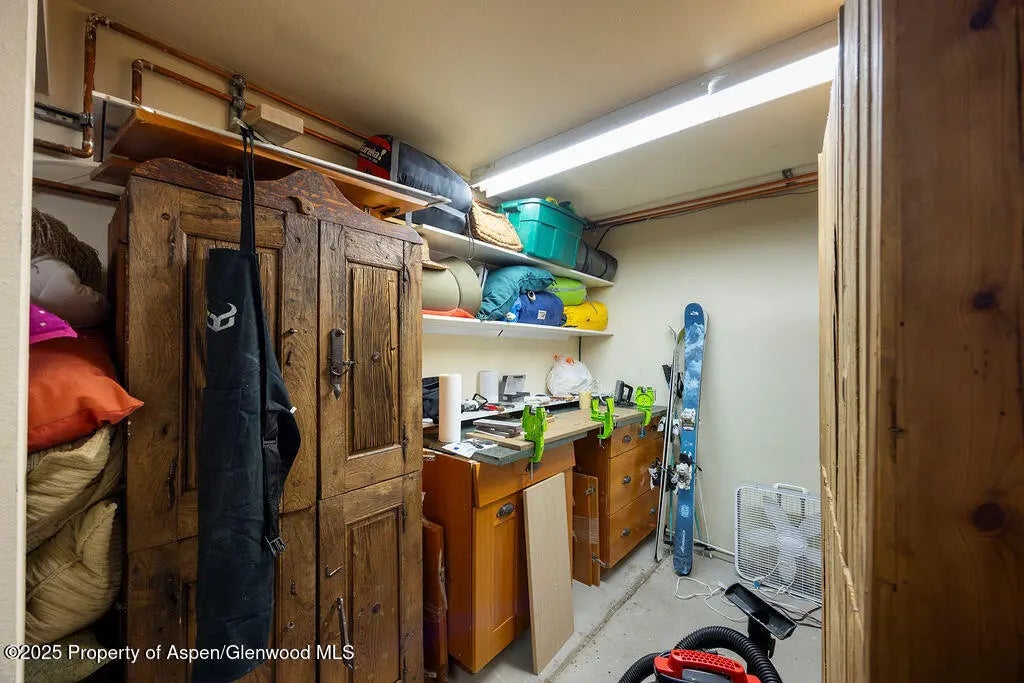 36 of 44 - 109 Neale Avenue, Aspen, CO