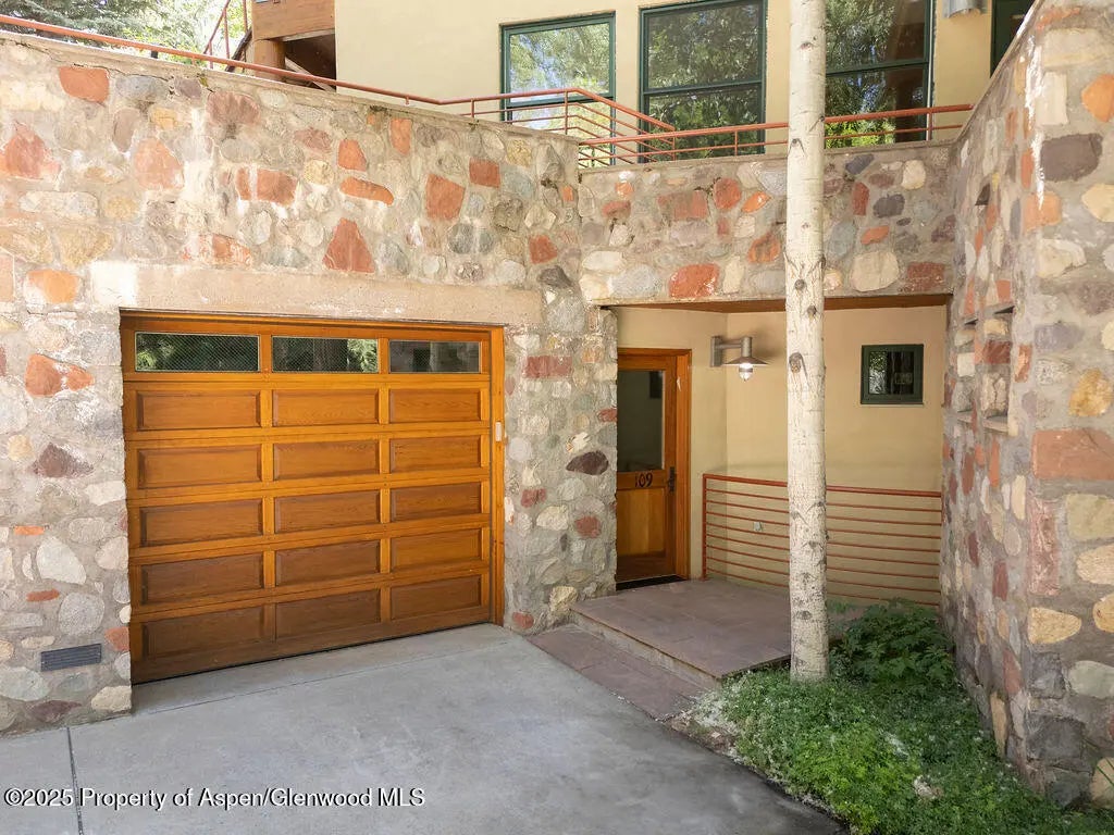 41 of 44 - 109 Neale Avenue, Aspen, CO