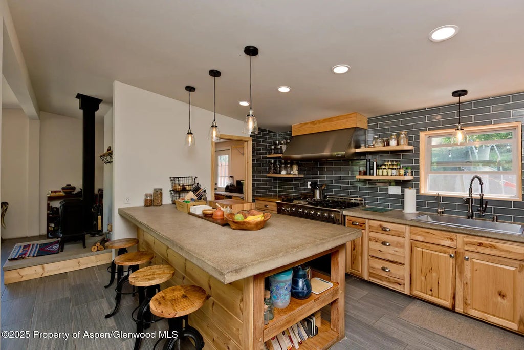 13 of 54 - 716 1/2 Minter Avenue, Glenwood Springs, CO
