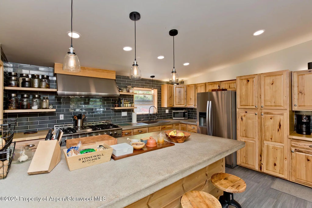 15 of 54 - 716 1/2 Minter Avenue, Glenwood Springs, CO